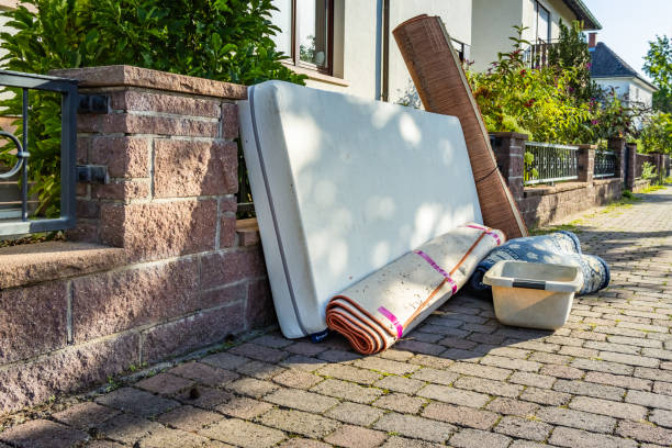 Best Attic Cleanout  in Fairfax, OK